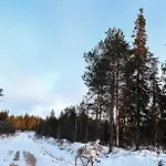 Kalliorinne - Lakefront Villa Rukatunturi