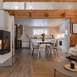 Kalliorinne - Lakefront Villa *