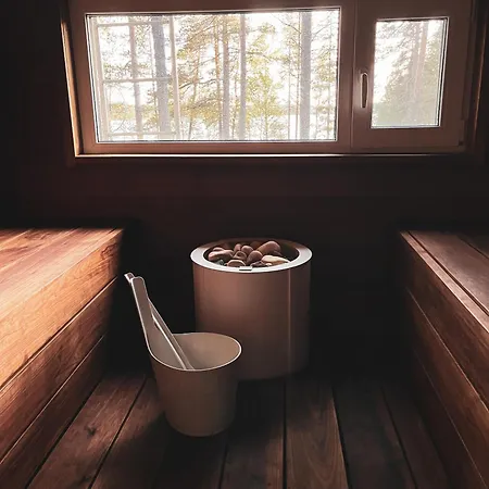 Kalliorinne - Lakefront *