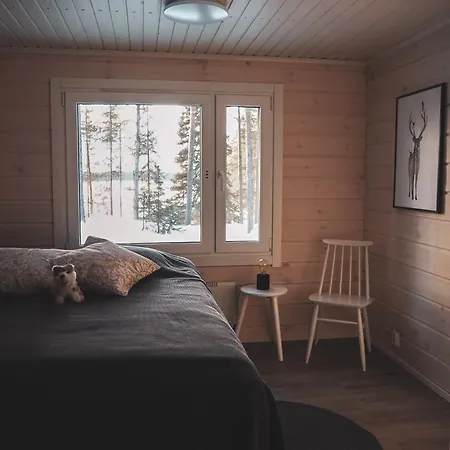 Kalliorinne - Lakefront *