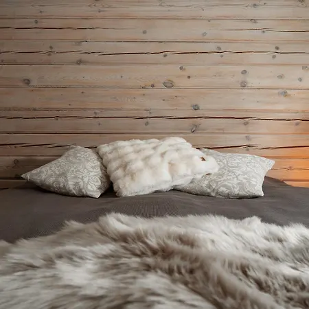 Kalliorinne - Lakefront וילה