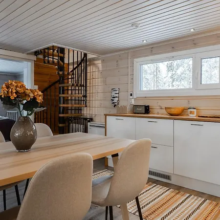 Kalliorinne - Lakefront