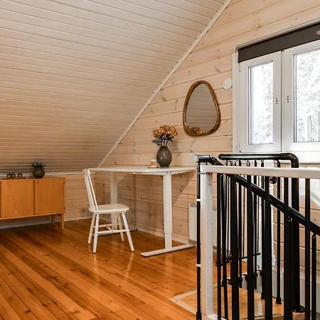 וילה Kalliorinne - Lakefront רוקה