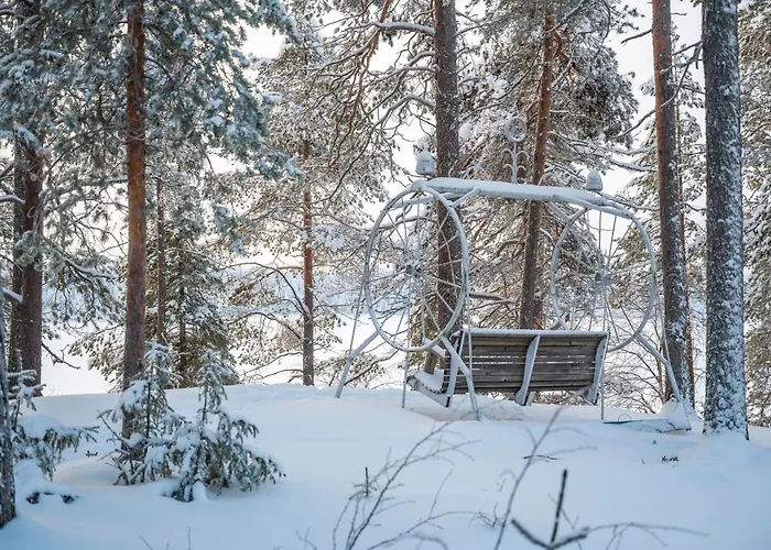 Kalliorinne - Lakefront فيلة روكا